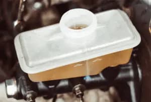 Image of brake fluid reservoir